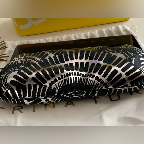 ✨RARE✨ TRINA TURK METALLIC LEATHER + WOOD Clutch Bag Purse NEW - Picture 12 of 16